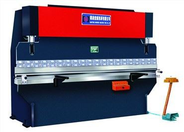 Automaattinen hydraulinen taivutuskone